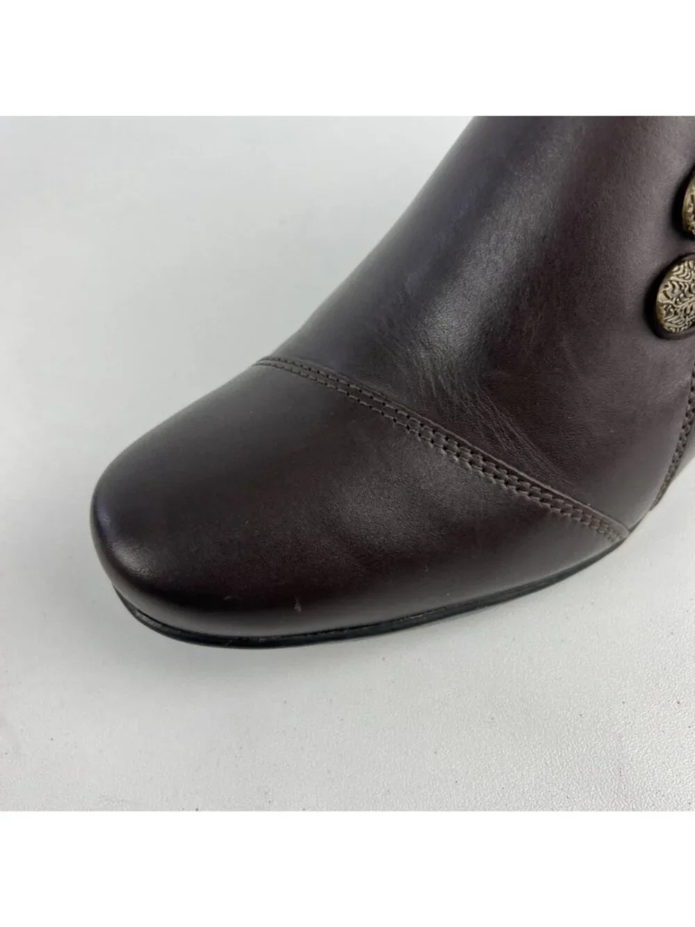 Clarks Womens Emslie Warren Zip Ankle Bootie Button Brown Leather size 8W Wide